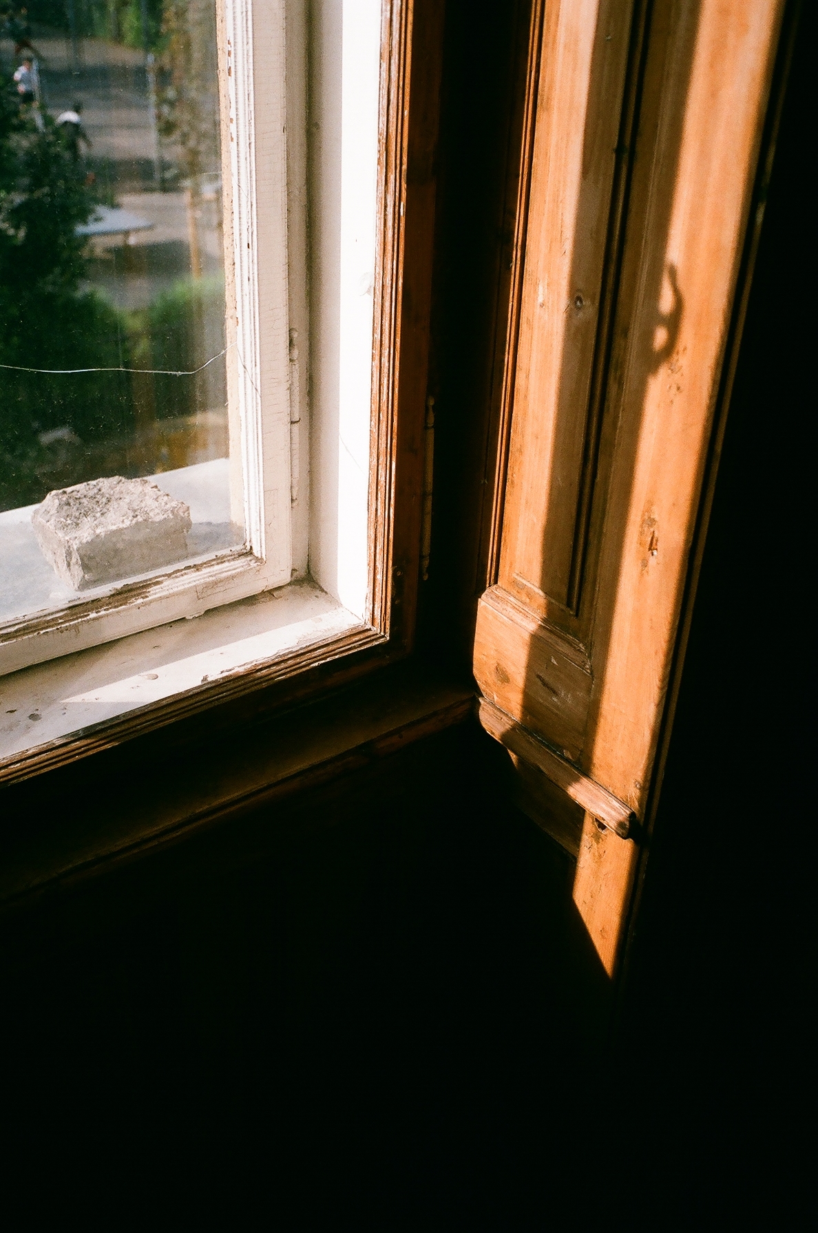 natural light airbnb in budapest