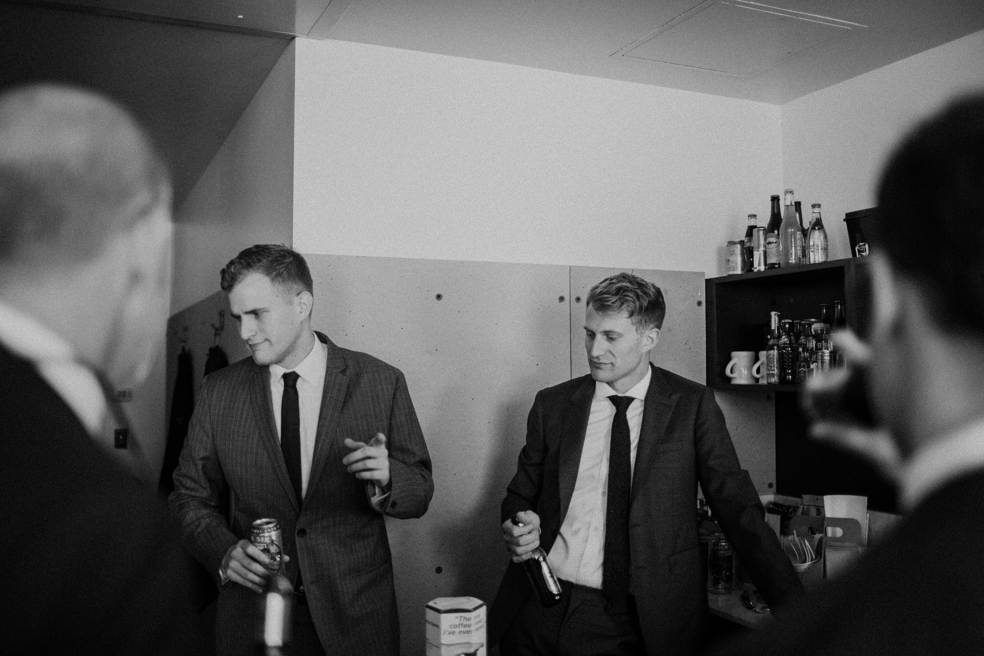 photojournalistic wedding photographer