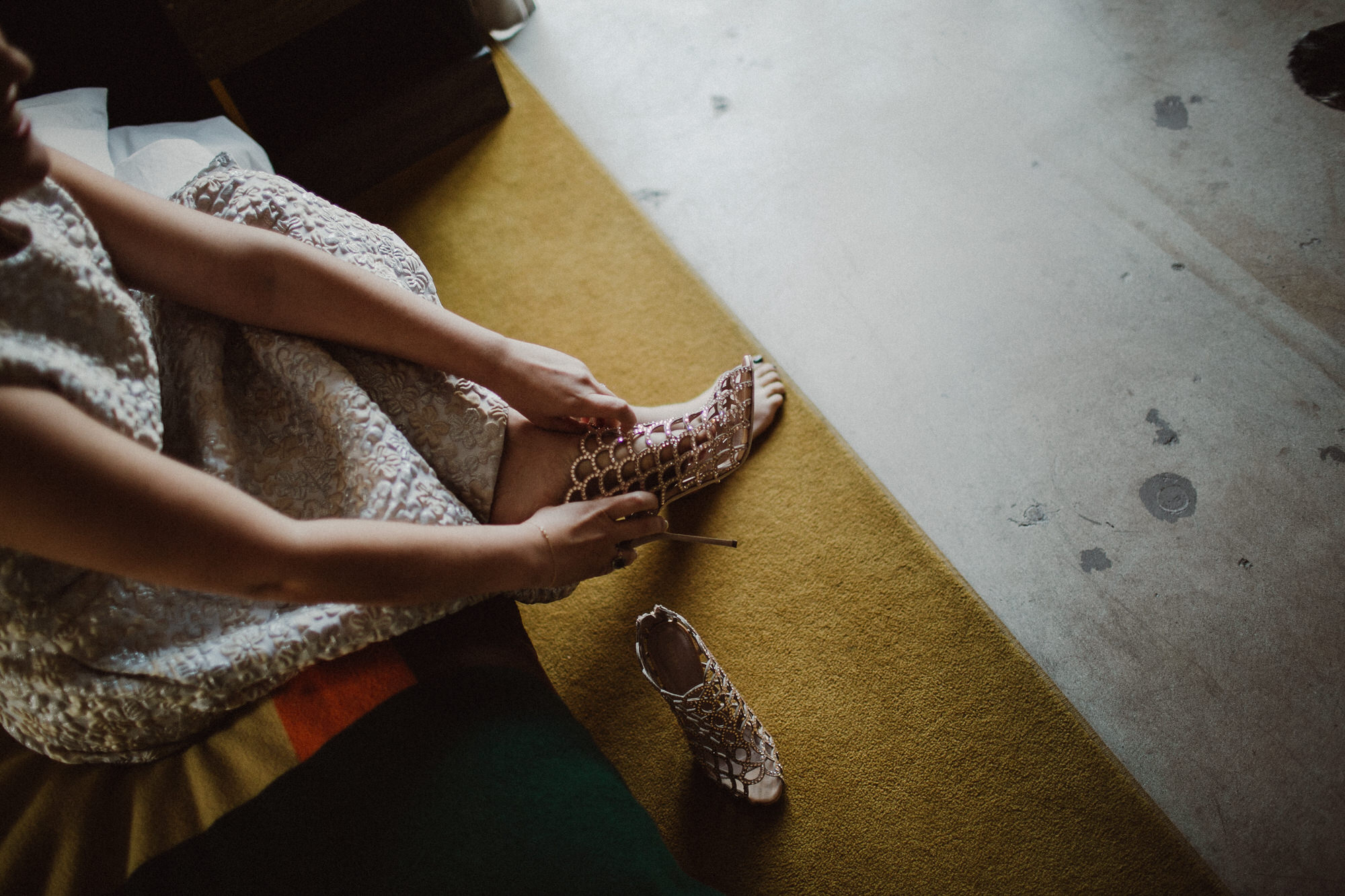 mustard rugs at the ace hotel in LA