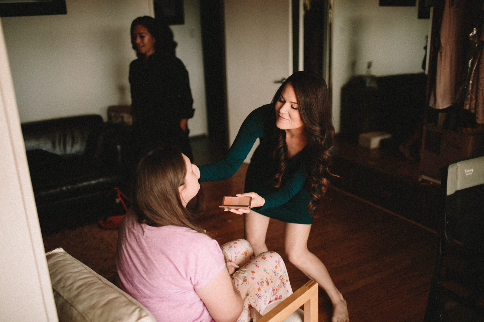 olivia doing her bridesmaid's make up